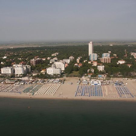 Hotel Continental Milano Marittima Buitenkant foto